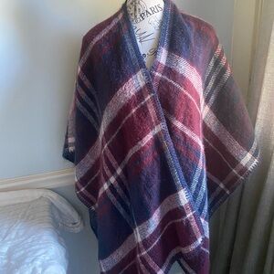 Pretty plaid Shawl poncho